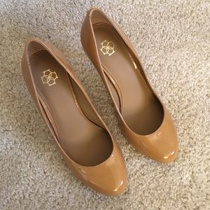 Ann Taylor Nude Perfect Pump, sz 5.5